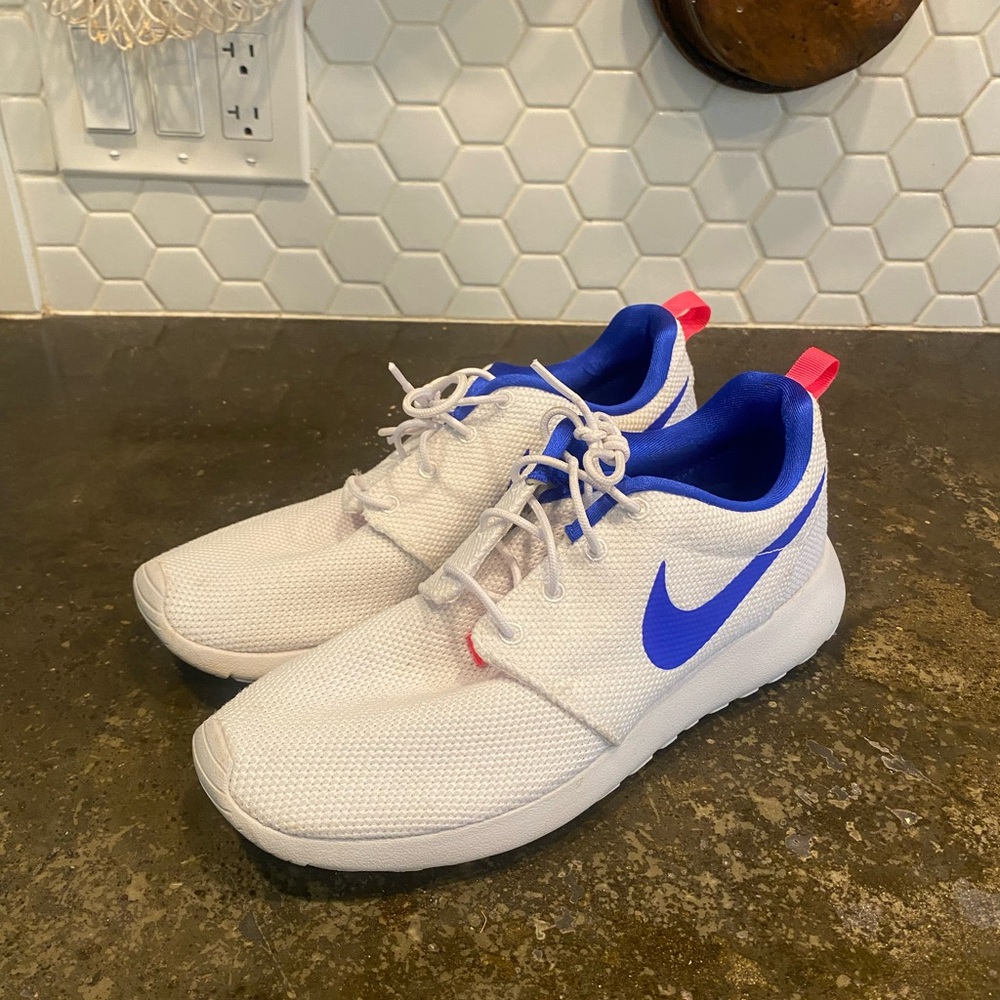 Nike White Roshe with Blue and Pink Accents
